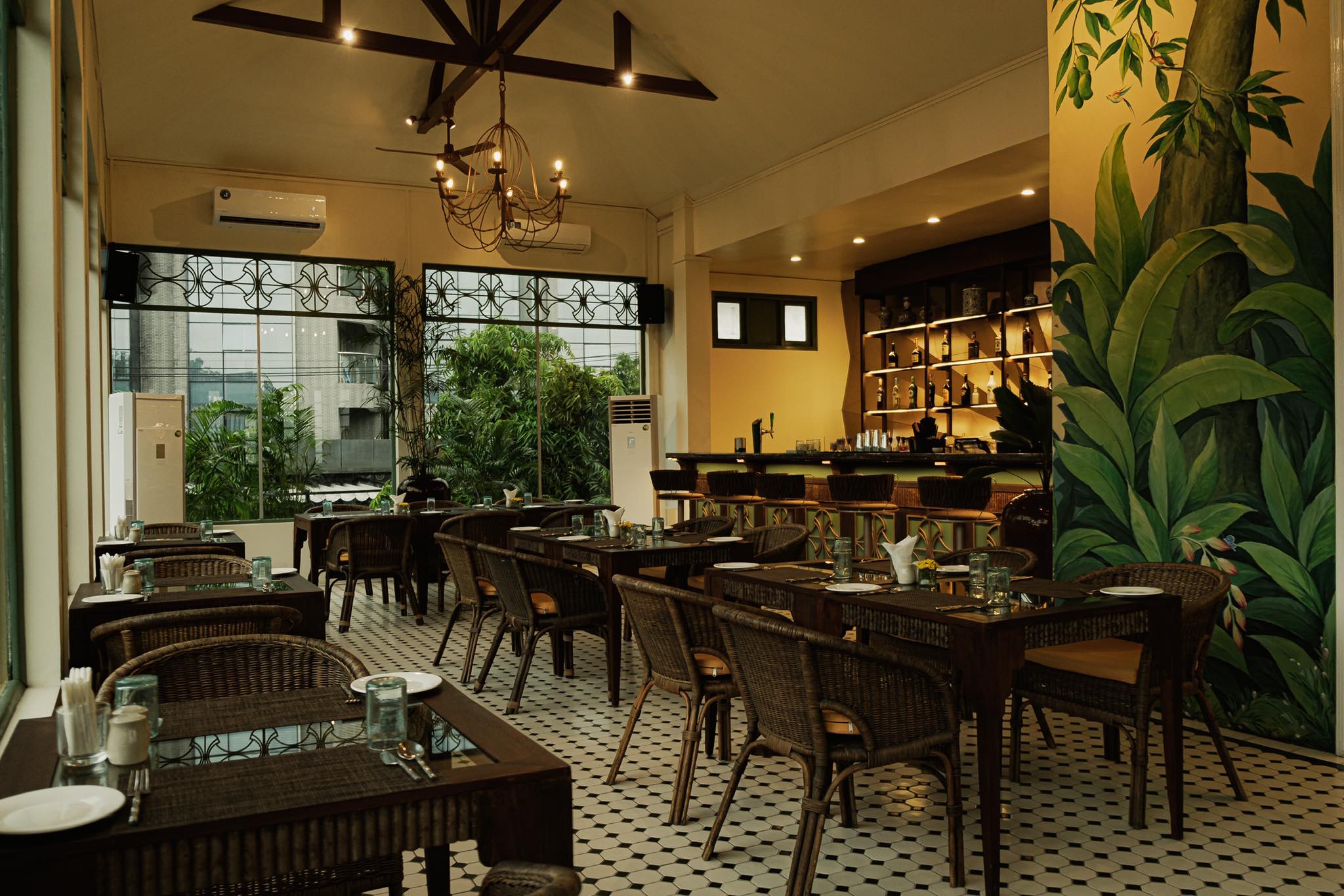 Monsoon Restaurant & Bar
