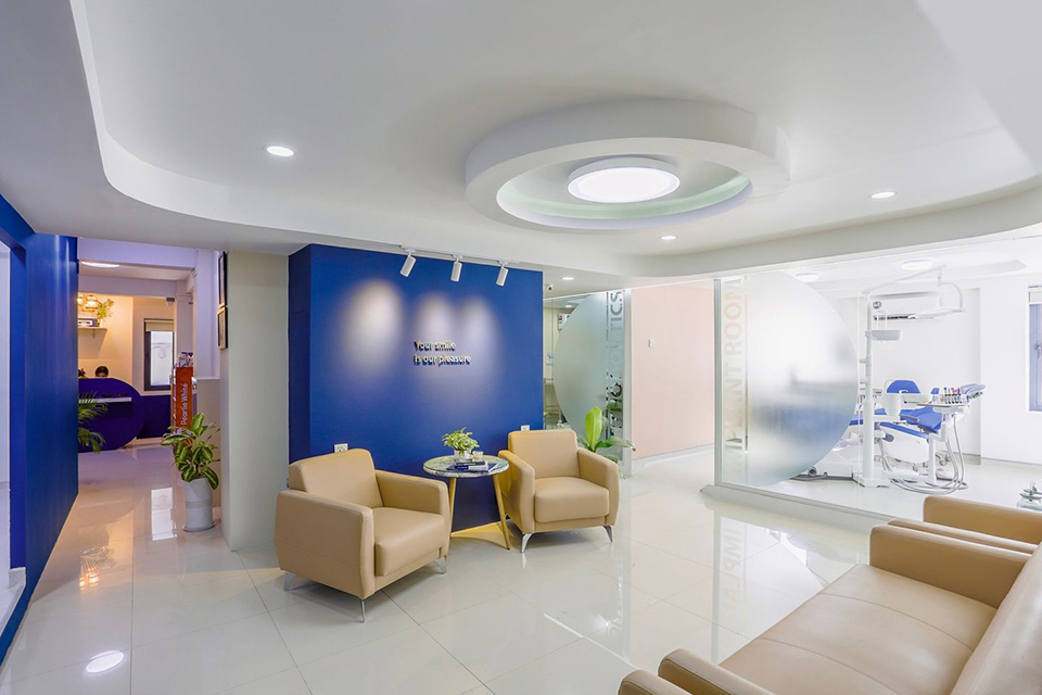 D’ Lux Premium Dental Clinic and 3D Imaging Center