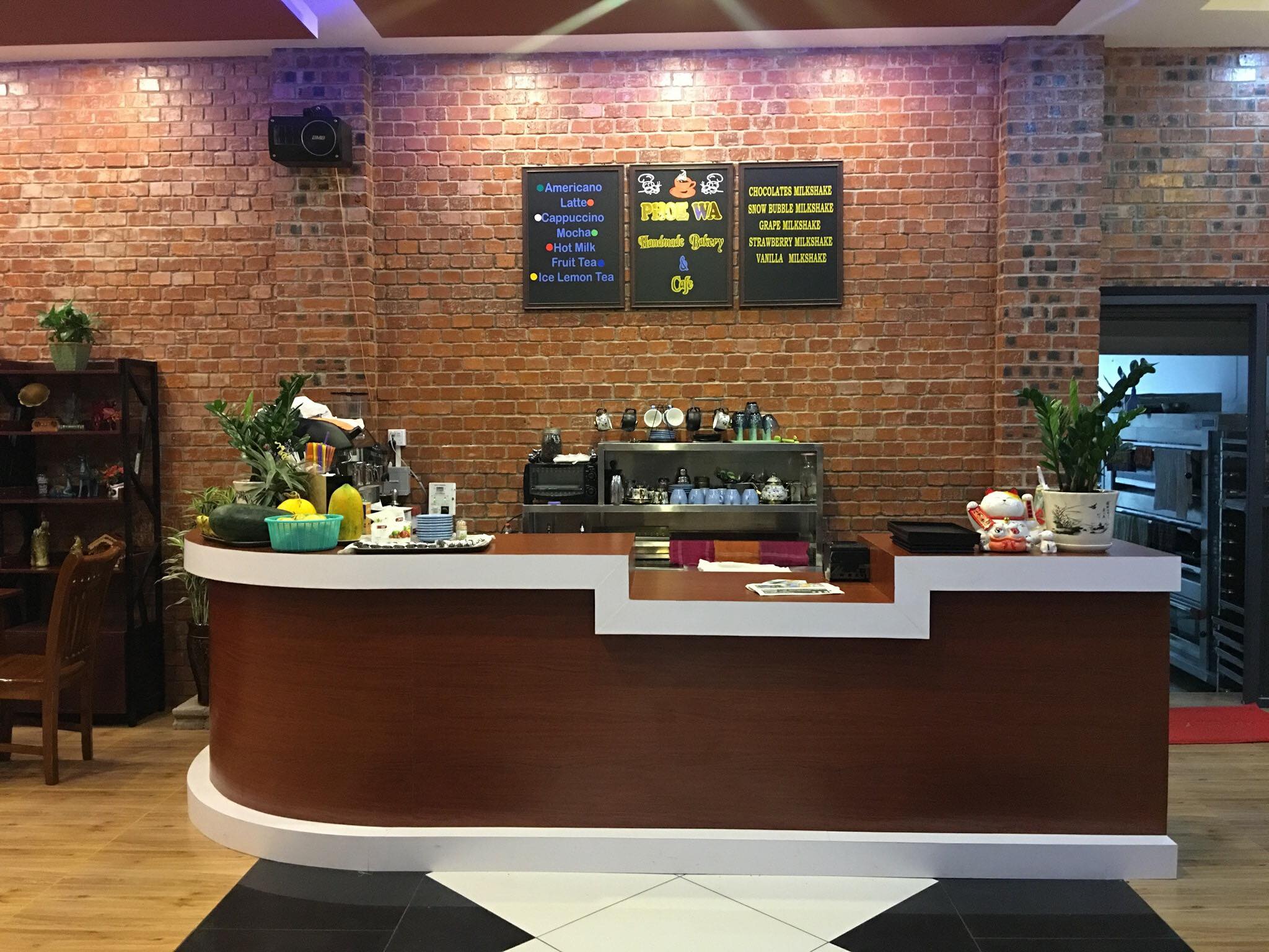 PHOE WA Handmade Bakery & Cafe